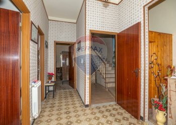 Hall / corridoio - Casa indipendente Via Carlo Goldoni
 
16, Grammichele - foto 23