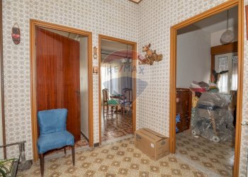 Hall / corridoio - Casa indipendente Via Carlo Goldoni
 
16, Grammichele - foto 26