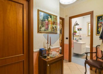 Hall / corridoio - Casa semi indipendente Via litteri
 
90, Aci Castello - foto 20