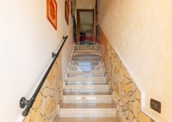 Scale - Casa semi indipendente Via litteri
 
90, Aci Castello - foto 36