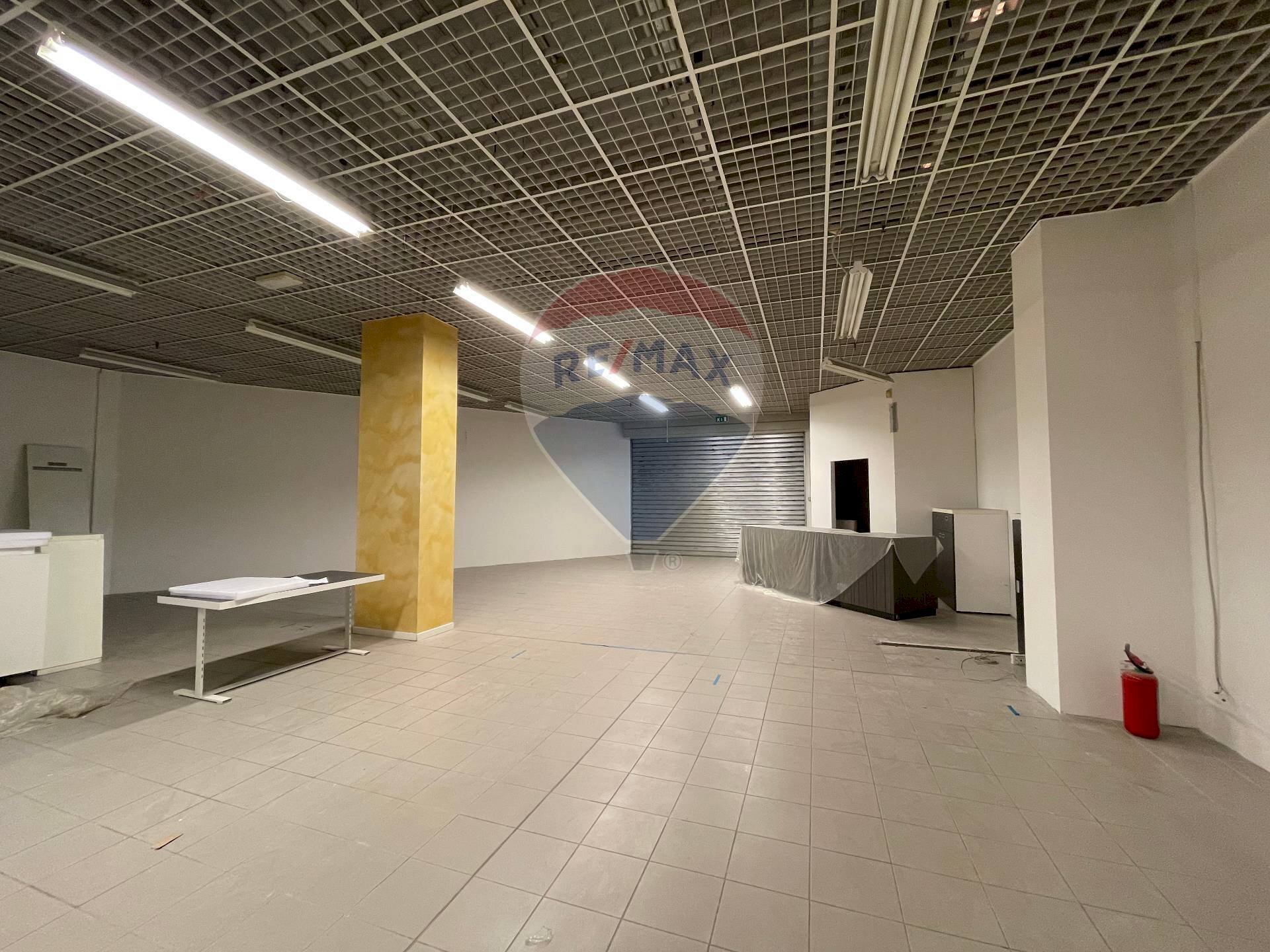 Non correlato - Locale Commerciale Jesi - foto 1