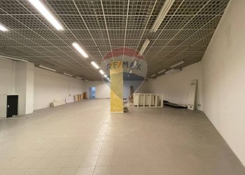 Parcheggio - Locale Commerciale Jesi - foto 2