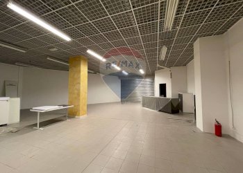 Non correlato - Locale Commerciale Jesi - foto 1