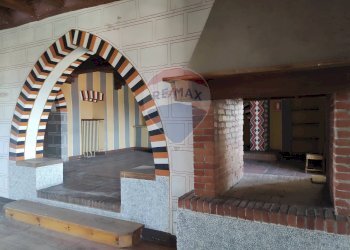 Edificio all\'aperto - Castello Via Macello, Buriasco - foto 61