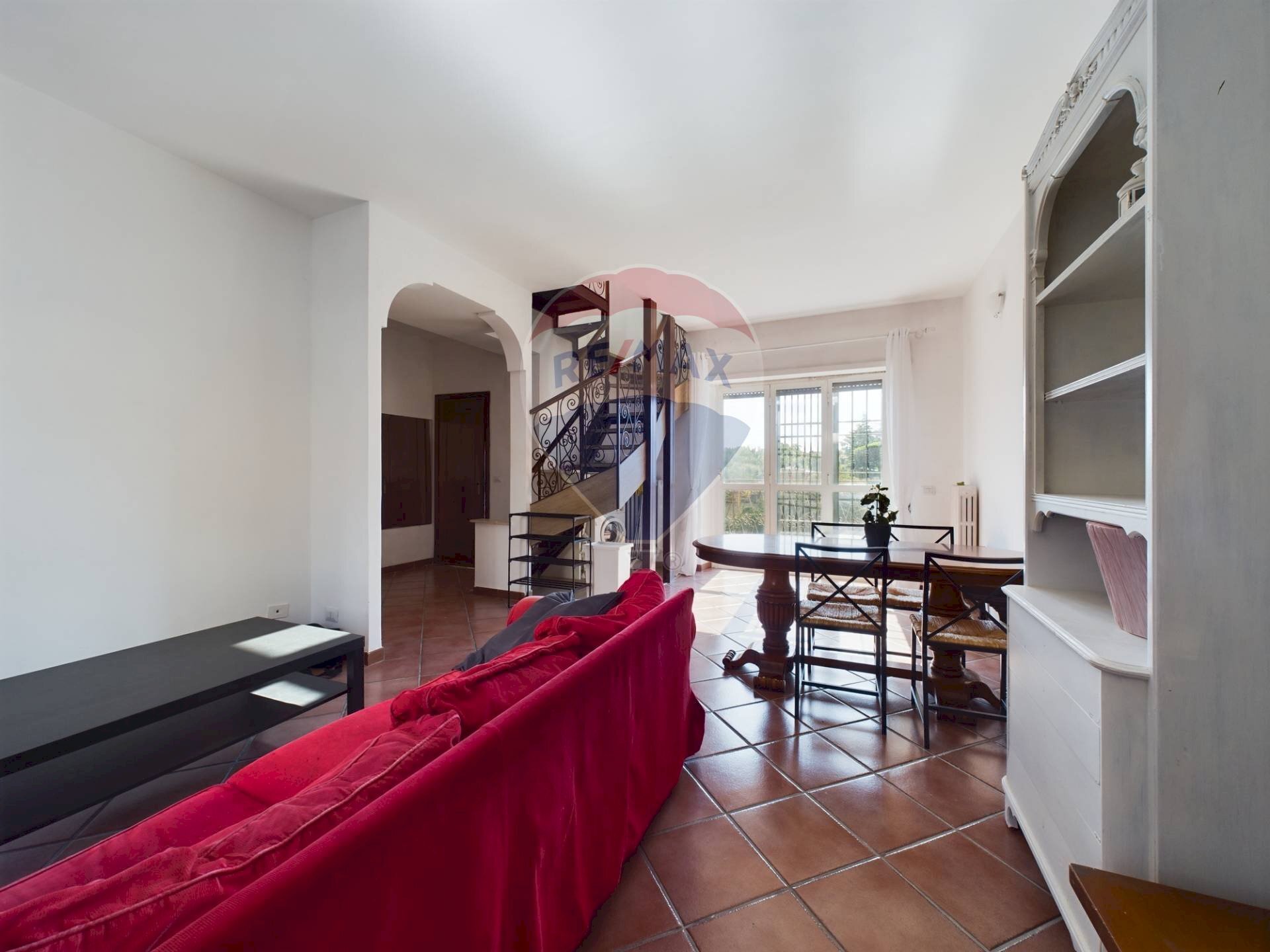 Sala da pranzo - Four-room apartment via borgo sant'antonio
 
31, Formello - photo 1