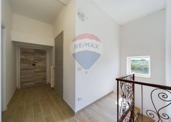 Hall / corridoio - Quadrilocale via borgo sant'antonio
 
31, Formello - foto 12