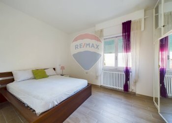 Camera / camera da letto - Quadrilocale via borgo sant'antonio
 
31, Formello - foto 13