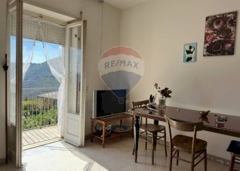 Sala da pranzo - Appartamento Via Annunziata
 
25, Scapoli - foto 22