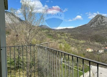 Balcone - Appartamento Via Annunziata
 
25, Scapoli - foto 66