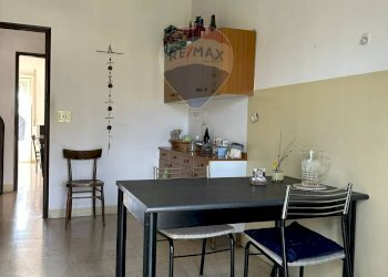 Sala da pranzo - Appartamento Via Annunziata
 
25, Scapoli - foto 90