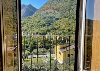 Vista delle montagne - Casa indipendente Via di Luzio
 
15, Pizzone - foto 18