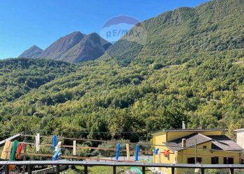 Vista delle montagne - Casa indipendente Via di Luzio
 
15, Pizzone - foto 19