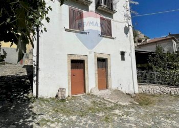 Casa all\'aperto - Casa indipendente Via di Luzio
 
15, Pizzone - foto 51