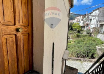 Balcone - Casa indipendente Via di Luzio
 
15, Pizzone - foto 58