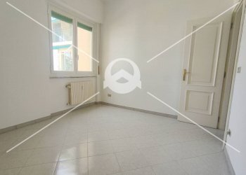 Foto 14 - Trilocale Piazza Mazzini
 
14, Loano - foto 14