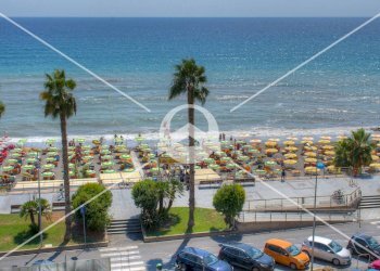 Foto 20 - Trilocale Piazza Mazzini
 
14, Loano - foto 20