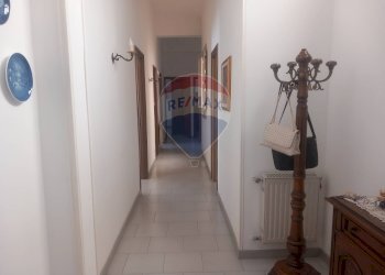 Hall / corridoio - Apartment VIA FIRENZE
 
15, Vittoria - photo 35