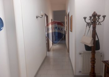 Hall / corridoio - Apartment VIA FIRENZE
 
15, Vittoria - photo 40