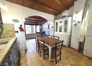 Sala da pranzo - Casa indipendente Via Blanca
 
25, Chiaramonte Gulfi - foto 1