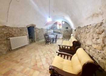 Sala da pranzo - Casa indipendente Via Blanca
 
25, Chiaramonte Gulfi - foto 11