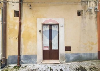 Edificio all\'aperto - Casa indipendente Via Blanca
 
25, Chiaramonte Gulfi - foto 29