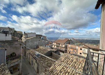 Edificio all\'aperto - Casa indipendente via san rocco
 
18, Chiaramonte Gulfi - foto 6