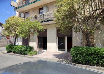 Foto 2 - Negozio Belpasso - foto 2