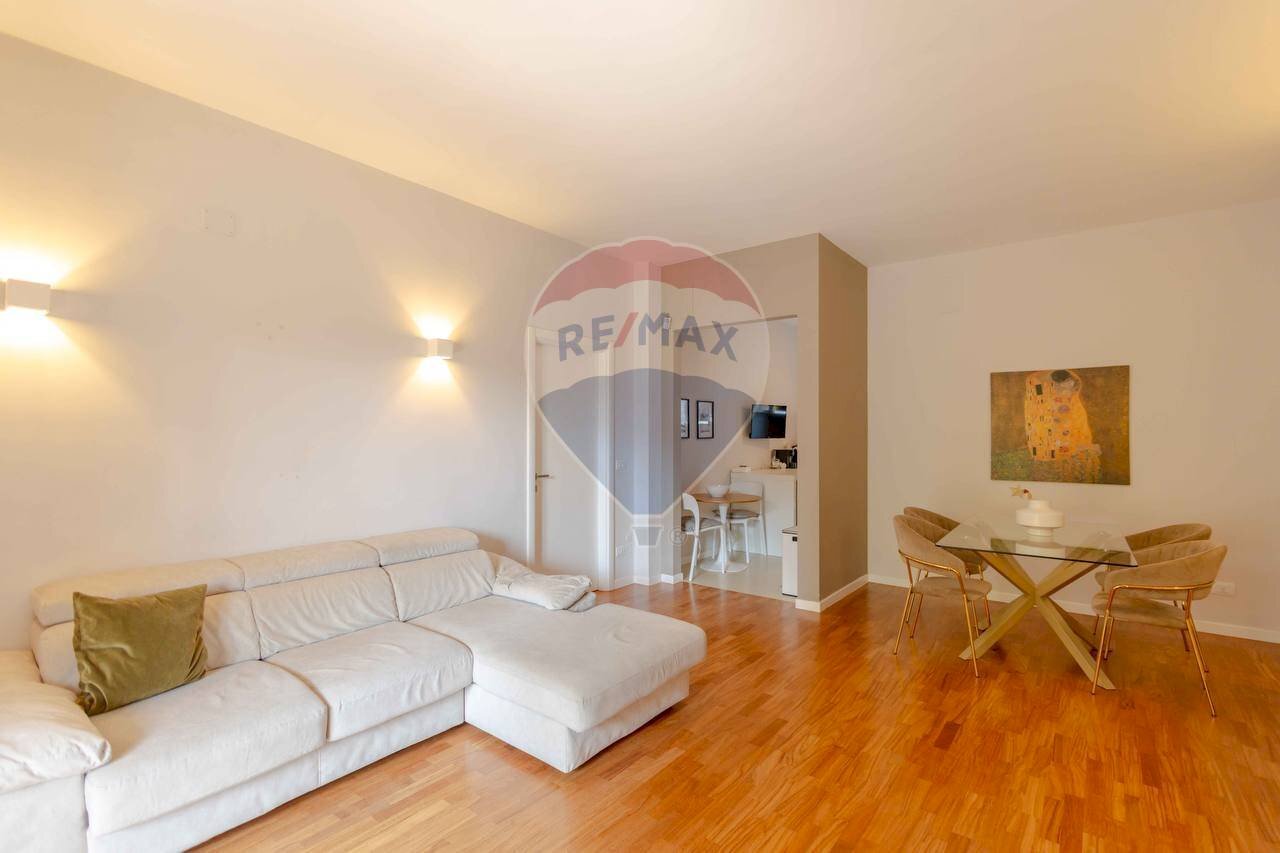 Sala da pranzo - Four-room apartment Via Fratelli De Filippo
29, Bari - photo 2