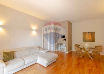 Sala da pranzo - Quadrilocale Via Fratelli De Filippo
 
29, Bari - foto 2