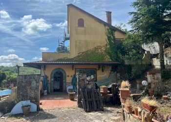 Foto 1 - Villa Via Carlo Rapugliano
 
44, Caserta - photo 1