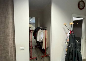 Ingresso - Negozio via Alessandro Manzoni, Carpi - foto 5