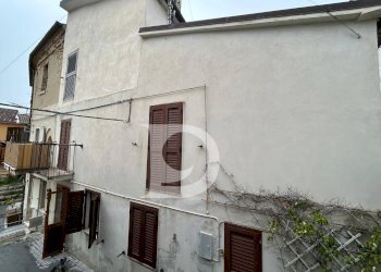 Foto 3 - Casa semi indipendente Piazza Garibaldi, Civitaquana - foto 3