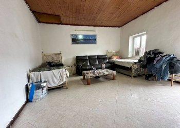 Salone - Trilocale via San Giulio, 74, Cassano Magnago - foto 2