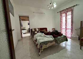 Camera da letto - Trilocale via San Giulio, 74, Cassano Magnago - foto 5