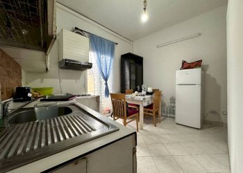 Cucina - Trilocale via San Giulio, 74, Cassano Magnago - foto 10