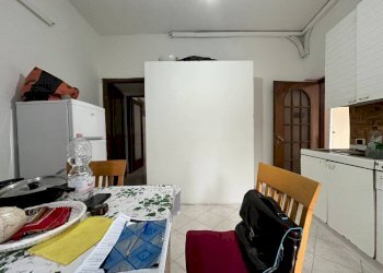 Cucina - Trilocale via San Giulio, 74, Cassano Magnago - foto 11