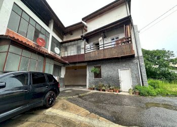 Facciata - Trilocale via San Giulio, 74, Cassano Magnago - foto 13