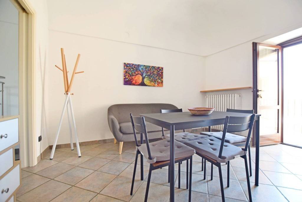 Salone - Bilocale via Gerolamo Bella, 1, Carrù - foto 2