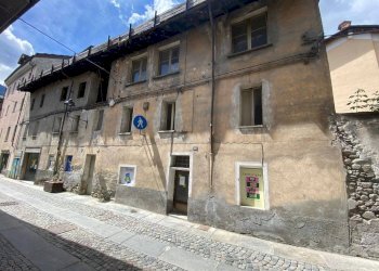 Zona - Stabile - Palazzo via Laurent Martinet, 23, Aosta - foto 2