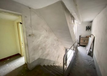 Stanza non arredata - Stabile - Palazzo via Laurent Martinet, 23, Aosta - foto 5