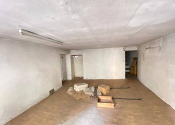 Magazzino - Stabile - Palazzo via Laurent Martinet, 23, Aosta - foto 9