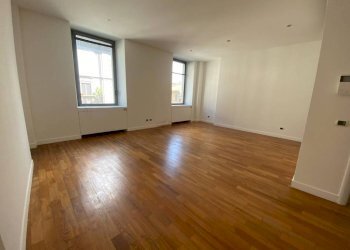 Stanza non arredata - Trilocale via Arco, 1, Milano - foto 1