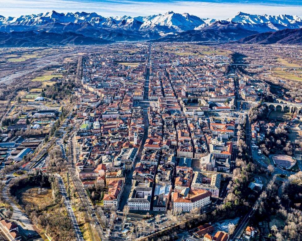 Zona - Terreno edificabile via Roma, 10, Cuneo (zona Centro) - foto 3