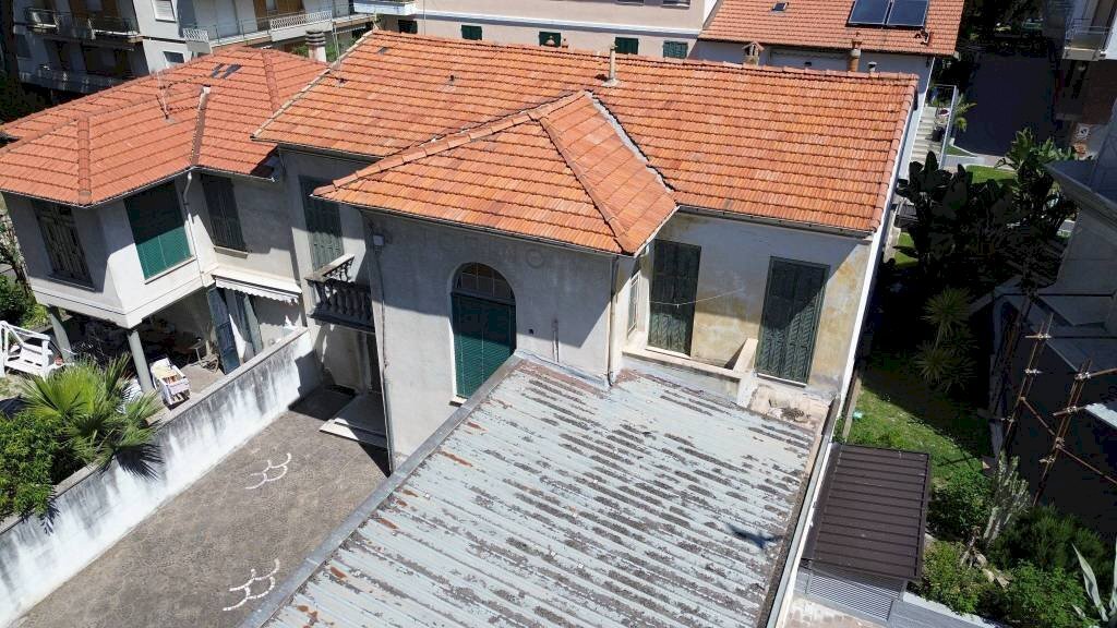 Facciata - Stabile - Palazzo via Febo, 12, Bordighera - foto 2