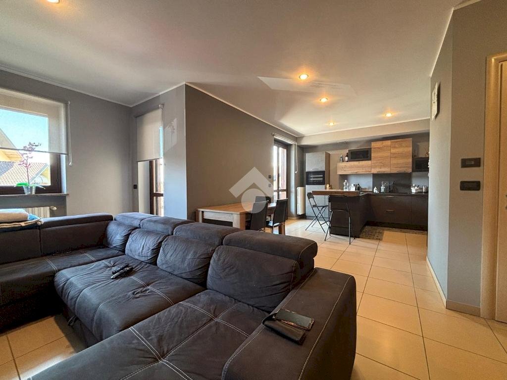 Four-room apartment Via Falcone e Borsellino, Castagnole Piemonte - photo 1