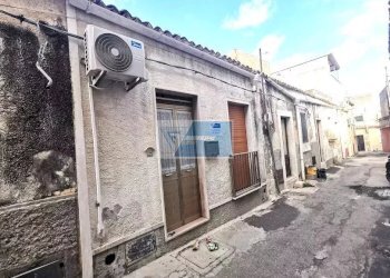 Appartamento vico ciantro mazza, Noto - foto 2