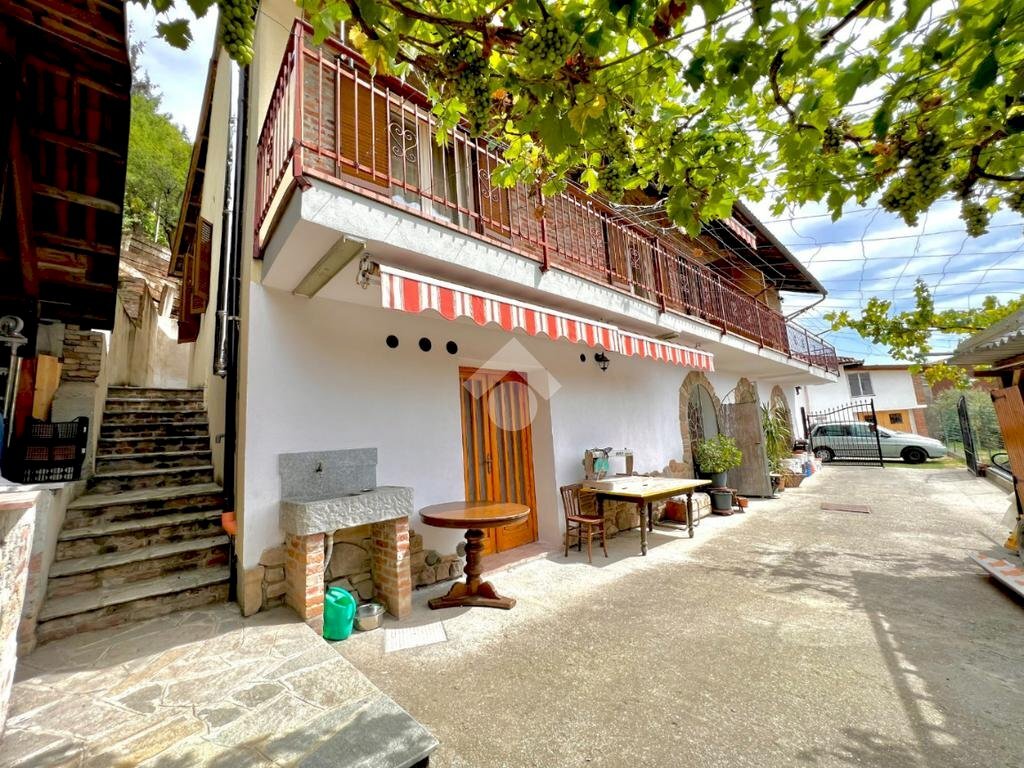Villa Via salita alla Torre, Albugnano - foto 1