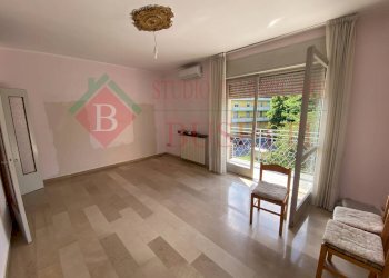 Foto 2 - Trilocale via Rescalda
 
2, Castellanza - foto 2