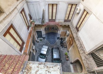 Edificio all\'aperto - Quadrilocale Via Teatro Massimo
 
35, Catania - foto 6