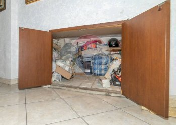 Dispensa di stoccaggio - Quadrilocale Via Teatro Massimo
 
35, Catania - foto 10